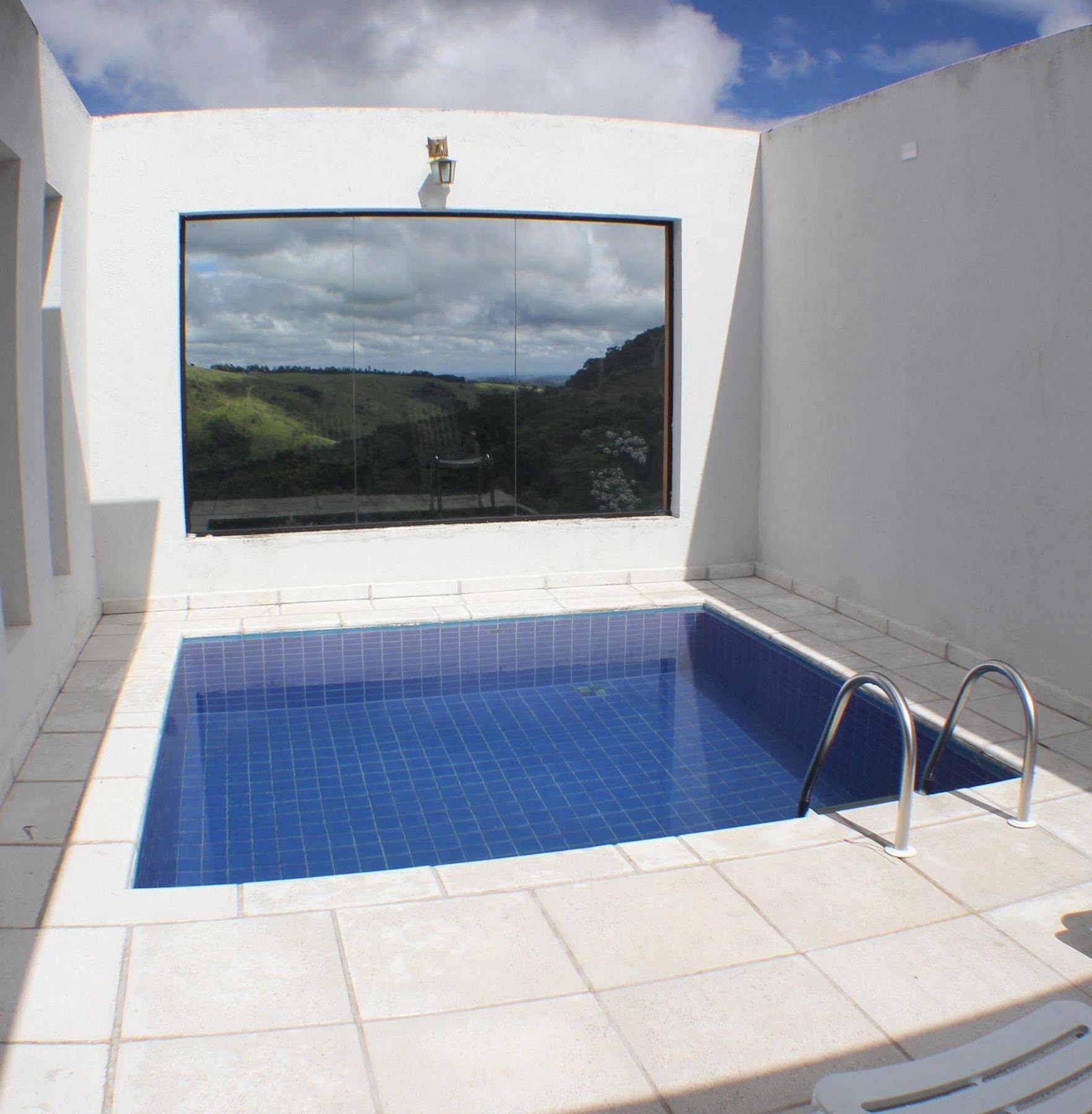 Pousada Villa Dos Leais Serra Negra  Exterior photo